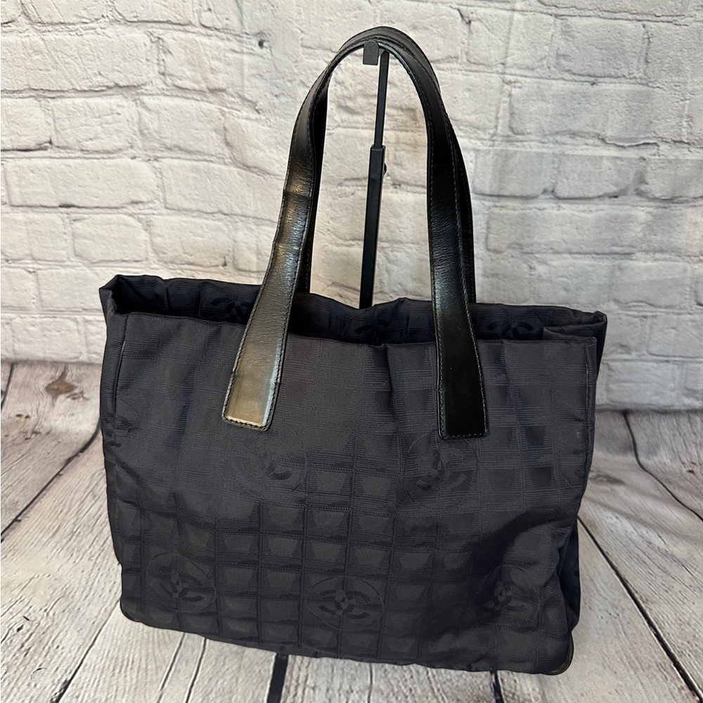 ❌SOLD❌Chanel travel line tote bag